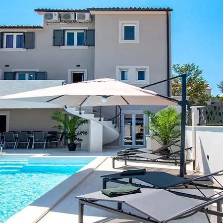 Villa Beautiful Enka In Banjole,pula