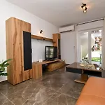 Beautiful Enka In Banjole,pula - By Istrabook Villa Banjole