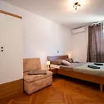 Villa Beautiful Enka In Banjole,pula - By Istrabook Banjole